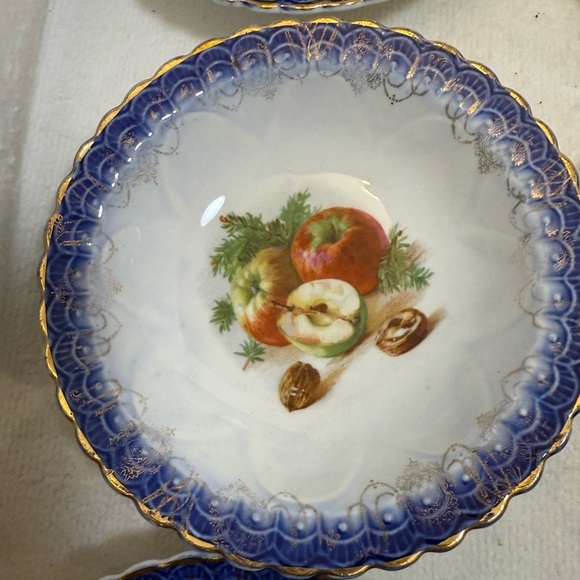 six vintage Hand painted porcelain berry bowls - Picture 8 of 8